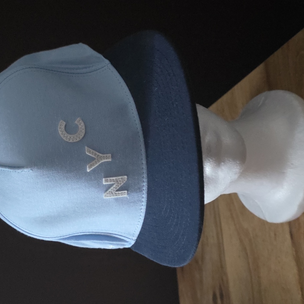 Redvanly NYC Snapback Perfect Condition